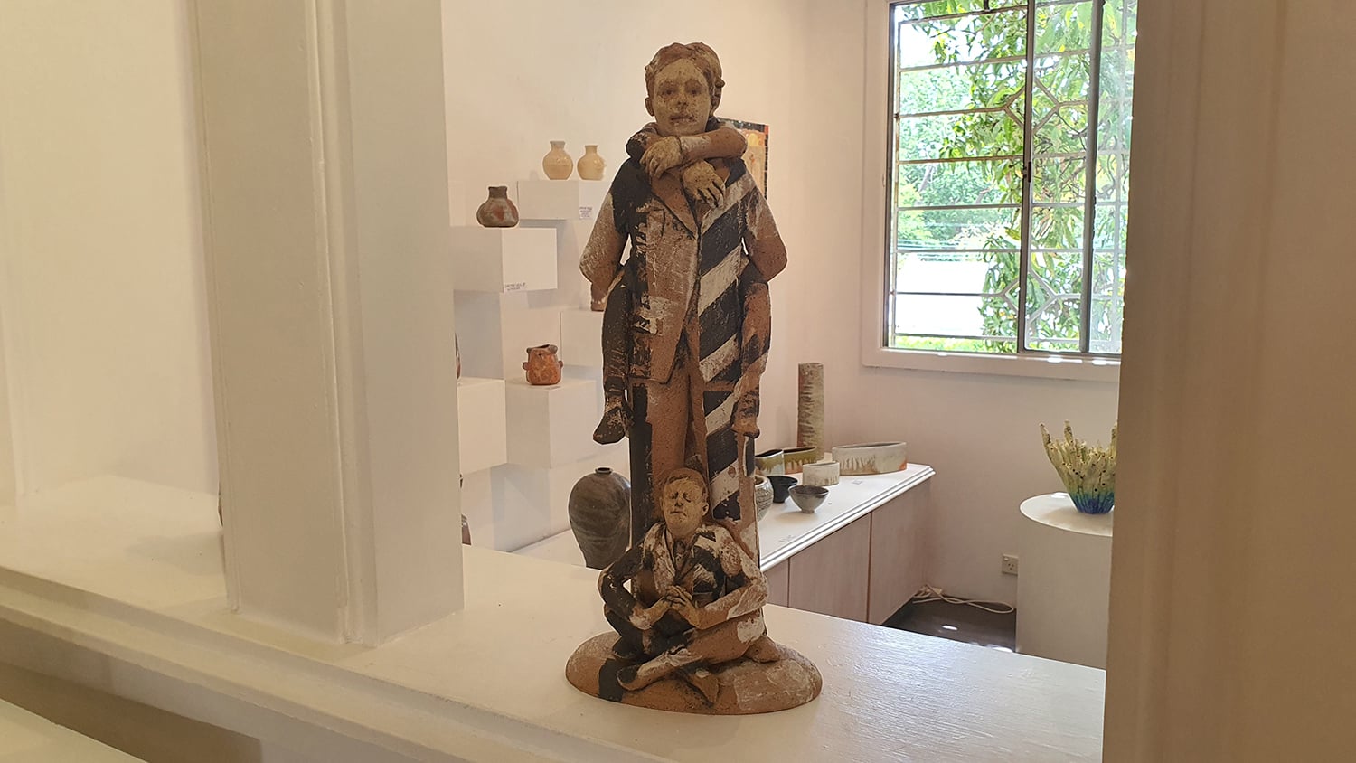 Kerrie Lowe Gallery Newtown Galleries Sydney Art Out Live (6)