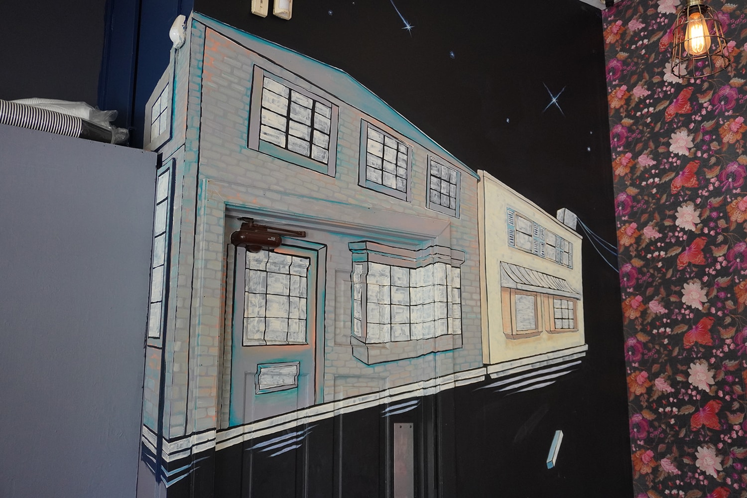 Beantown Cafe Newtown Cafes Bars Sydney Art Out Live (1)